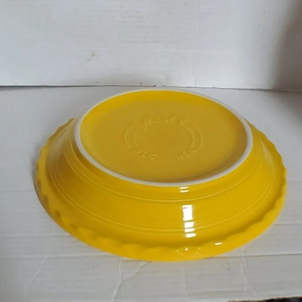 Fiestaware FIESTA Pie Plate Deep Dish Baking Bake Bakeware Baker Yellow CERAMIC